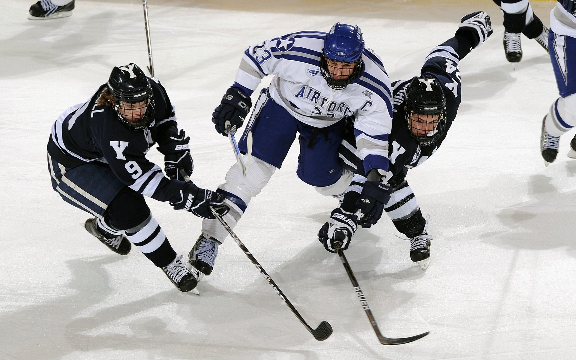 张继科惊艳四座，奥地利队碾压波兰队—跨界竞技的传奇碰撞